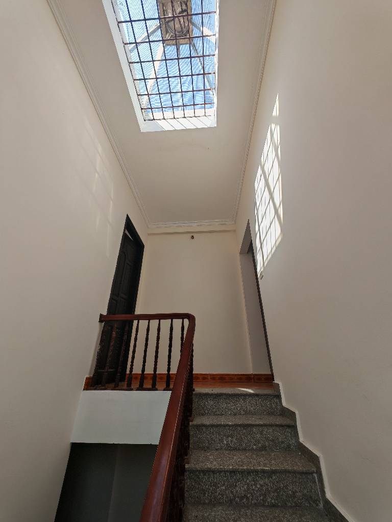 ĐÔNG NGẠC – NHÀ MẶT NGÕ THÔNG - Ô TÔ 7 CHỖ ĐỖ CỬA - KINH DOANH NHỎ - GẦN CHỢ